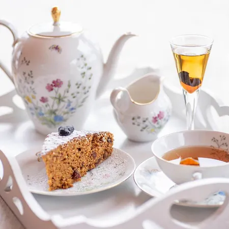 Dom Na Koncu Swiata * 폴라니카-즈루이